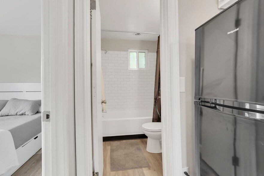 More Photos Of 27 W 8th Ave, Columbus Apartments For Sale