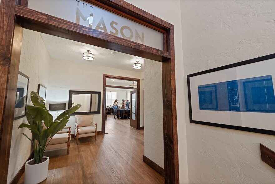 More Photos Of 128 S E St, Exeter Storefront For Sale