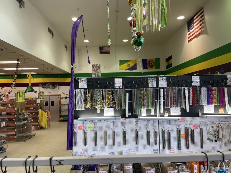 More Photos Of 2001 E Pass Rd, Gulfport Freestanding For Sale