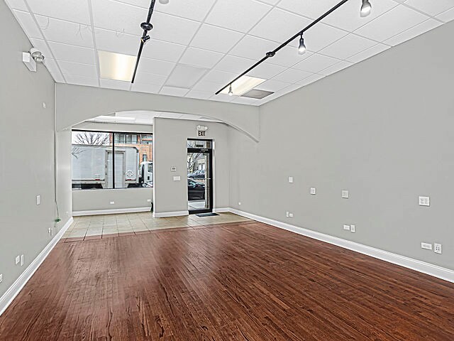 More Photos Of 2249 W Irving Park Rd, Chicago Apartments For Sale