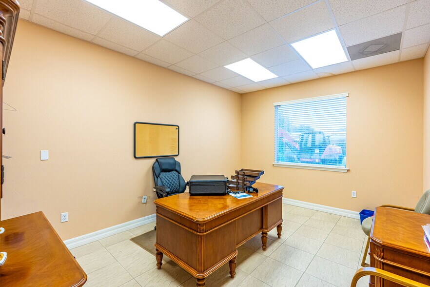 More Photos Of 16070 Tamiami Trl, Punta Gorda Industrial For Sale