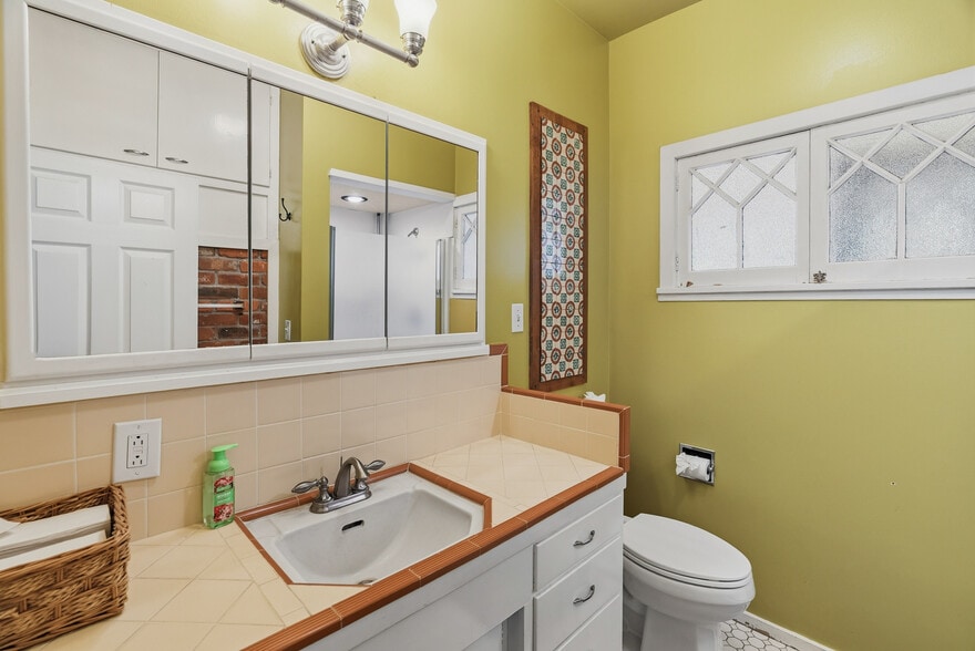 More Photos Of 5186 Gravenstein Hwy S, Sebastopol Restaurant For Sale