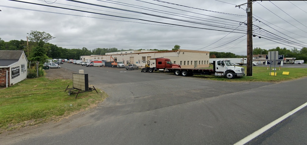 More Photos Of 667 State Route 33, Millstone Township Warehouse For Lease
