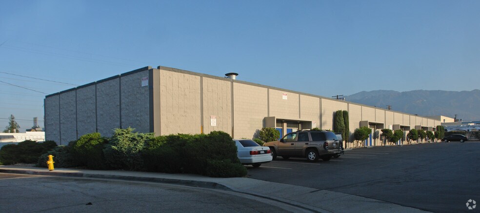 More Photos Of 1535 W McKinley St, Azusa Warehouse For Lease