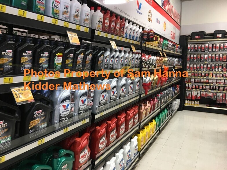 More Photos Of 255 Meadow Glen Dr, Ottawa Freestanding For Sale