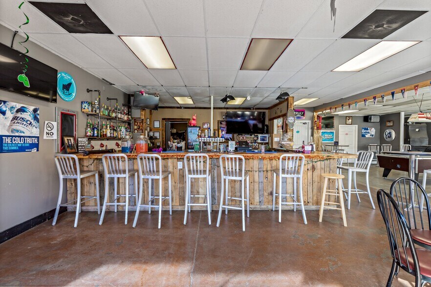 More Photos Of 516-522 Benham St, Bonne Terre Office For Lease