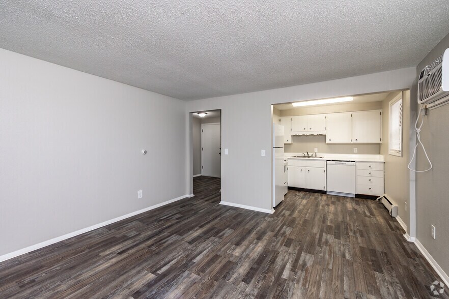 More Photos Of 3830 6th Ave, Des Moines Apartments For Sale