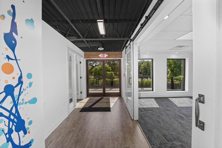 More Photos Of 2765 S Main St, Kennesaw Storefront For Lease
