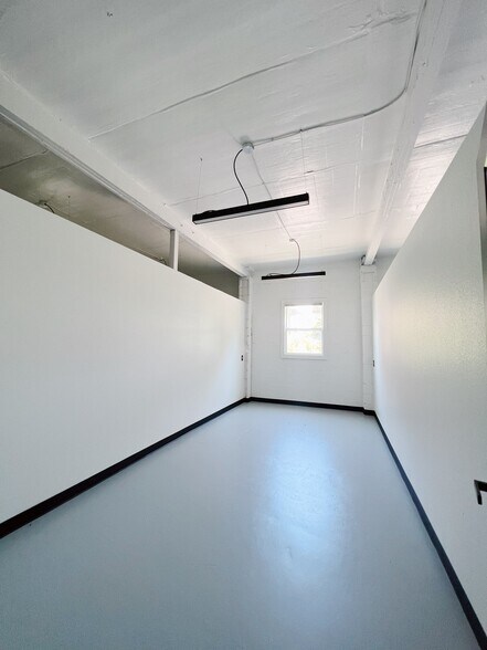 More Photos Of 327 14th Ave S, Saint Petersburg Loft Creative Space For Lease