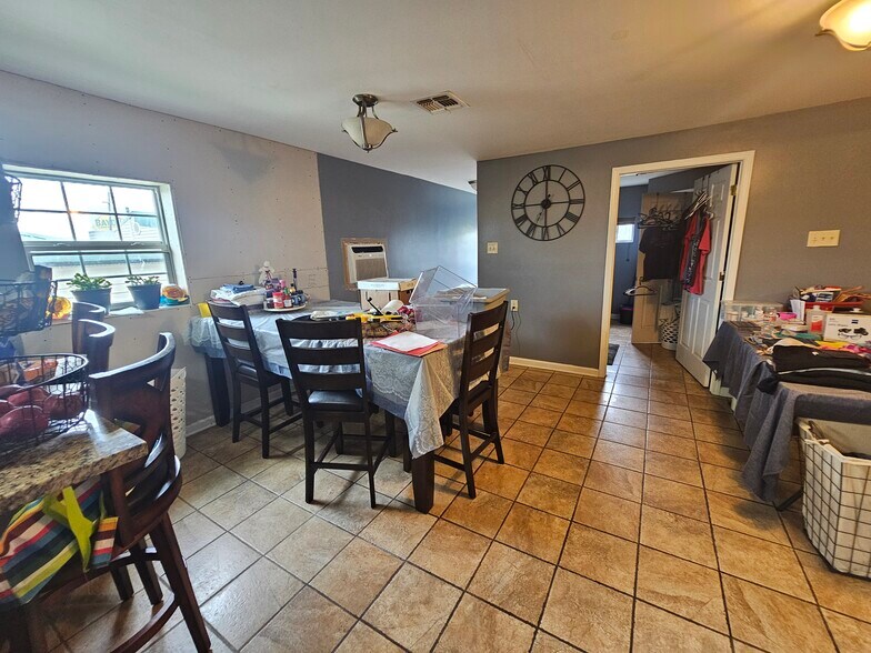 More Photos Of 606 W Main St, Thibodaux Convenience Store For Sale