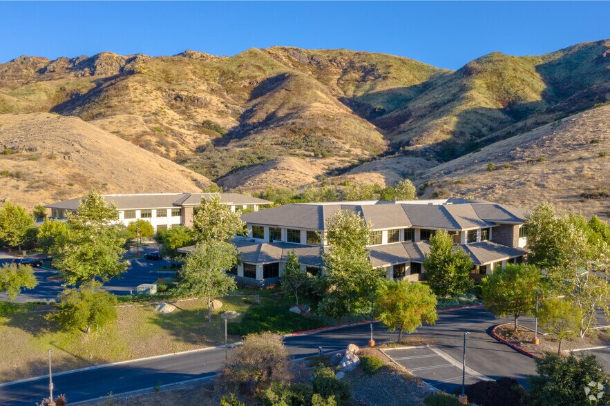 More Photos Of 30300 Agoura Rd, Agoura Hills Office For Sale