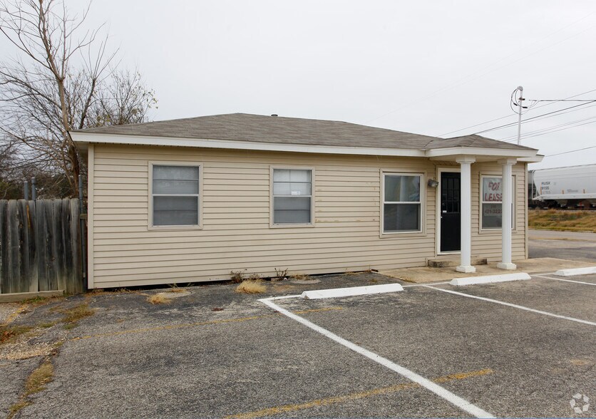 More Photos Of 100 Schertz Pky, Schertz Freestanding For Sale