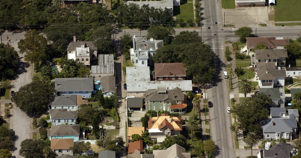 More Photos Of 3417 Avenue O, Galveston Apartments For Sale