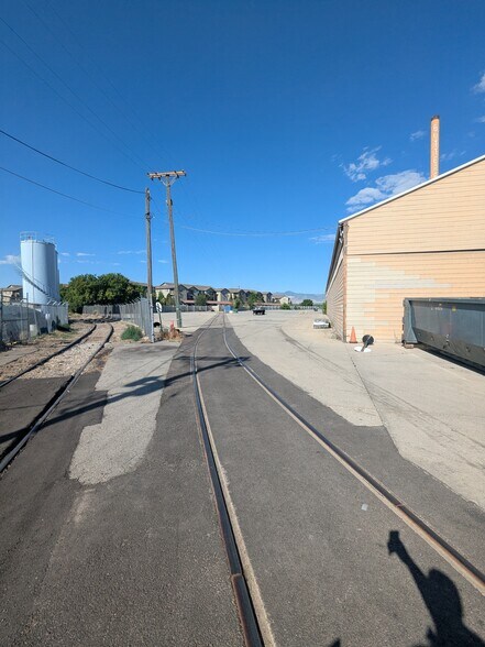 More Photos Of 7380 South Main Street, Midvale Showroom For Sale