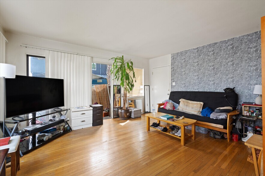 More Photos Of 3728 Redondo Beach Blvd, Torrance Apartments For Sale