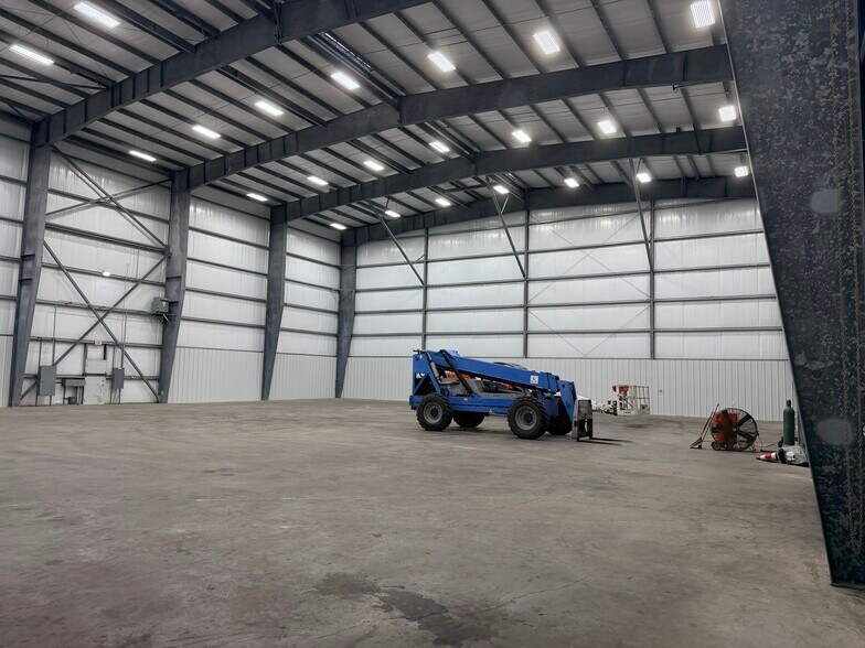 More Photos Of 103 Industrial Park Blvd, Hitchcock Warehouse For Lease