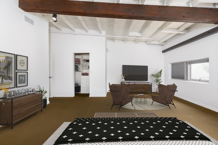 More Photos Of 2100 Abbot Kinney Blvd, Venice Office For Lease