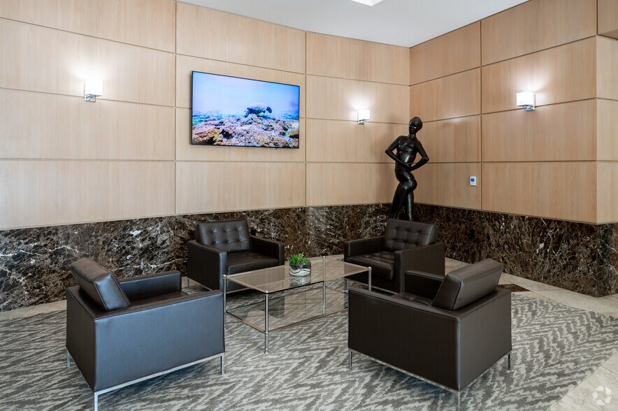 More Photos Of 1551 N Tustin Ave, Santa Ana Office For Lease