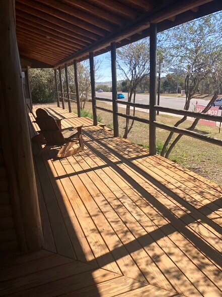 More Photos Of 4225 E Highway 290, Dripping Springs Office For Lease