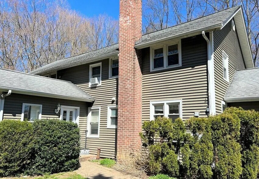 More Photos Of 189 Fair St, Carmel Apartments For Sale