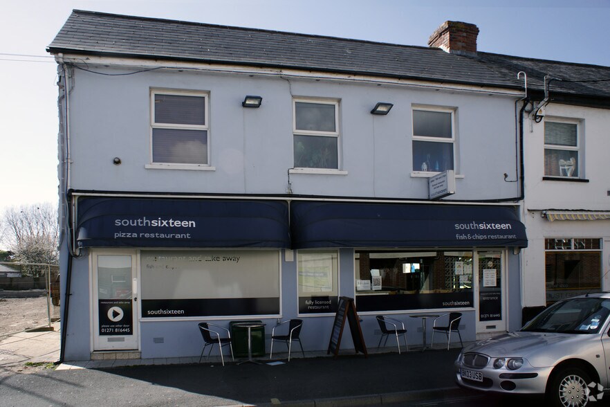 16 South St, Braunton, DEV EX33 2AA Storefront Retail Residential For Sale