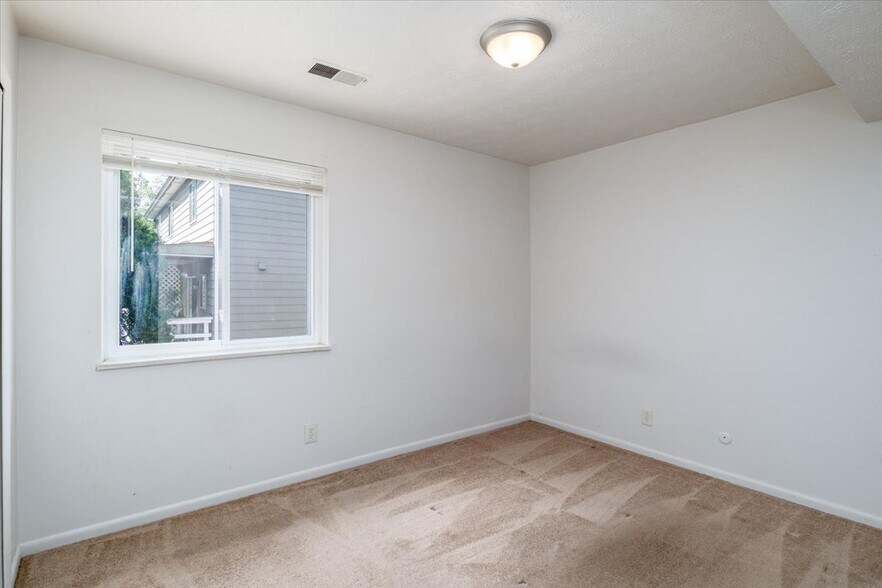 More Photos Of 1803 Cromwell Dr, Akron Apartments For Sale