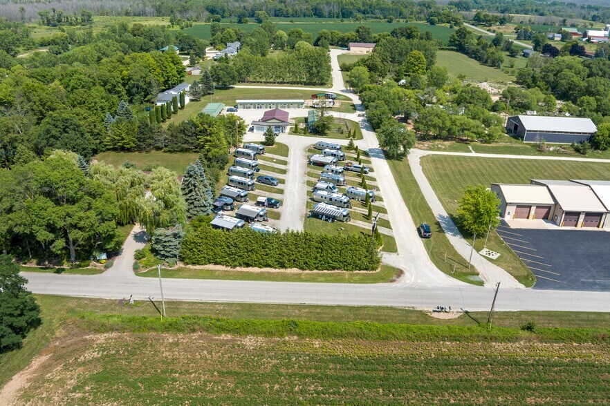 More Photos Of 3145 Stevenson Pier Cir, Sturgeon Bay Hotel For Sale