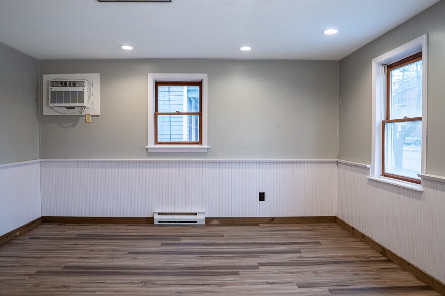 More Photos Of 14 Fennell St, Skaneateles Storefront Retail Residential For Lease