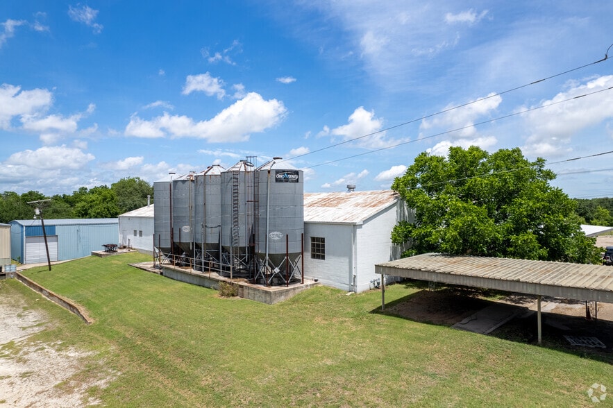 More Photos Of 800 S 57th St, Temple Manufacturing For Lease