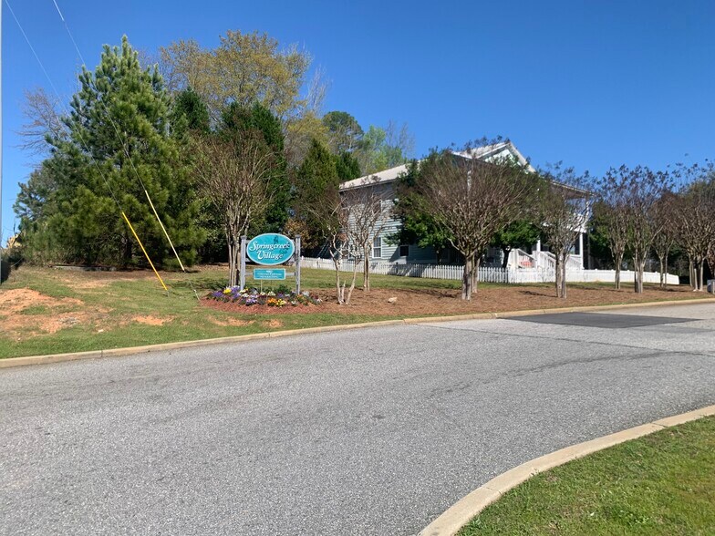 More Photos Of 8082 Veterans Pkwy, Columbus Apartments For Sale