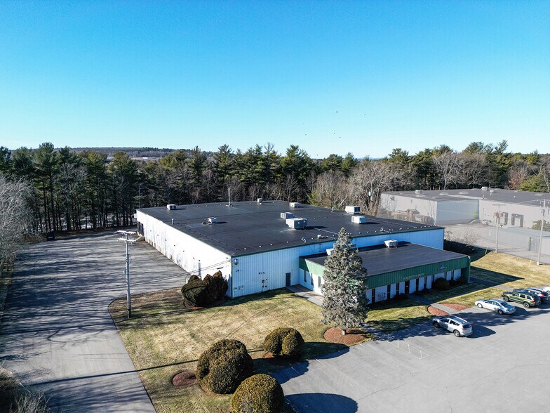 Primary Photo Of 32 Executive Dr, Hudson Manufacturing For Lease
