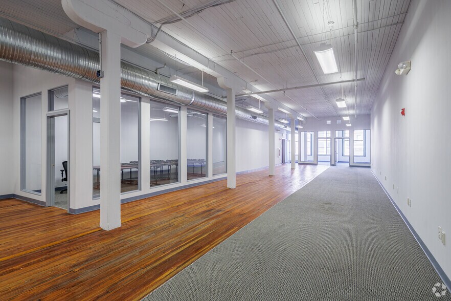 More Photos Of 307 W Baltimore St, Baltimore Loft Creative Space For Lease