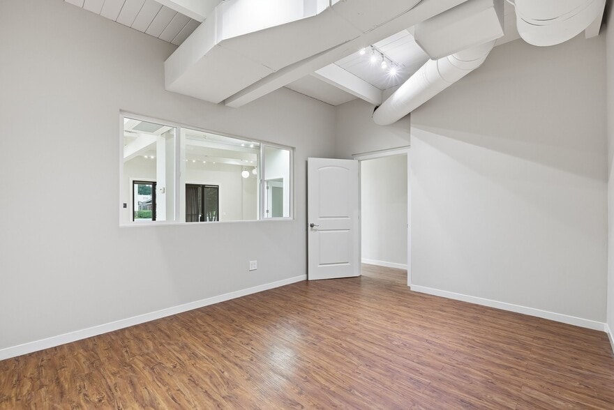 More Photos Of 2096 Lincoln Ave, San Jose Storefront Retail Office For Sale