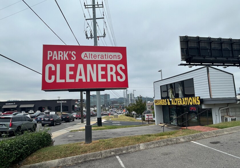 More Photos Of 3707 Hillsboro Pike, Nashville Storefront Retail Office For Sale