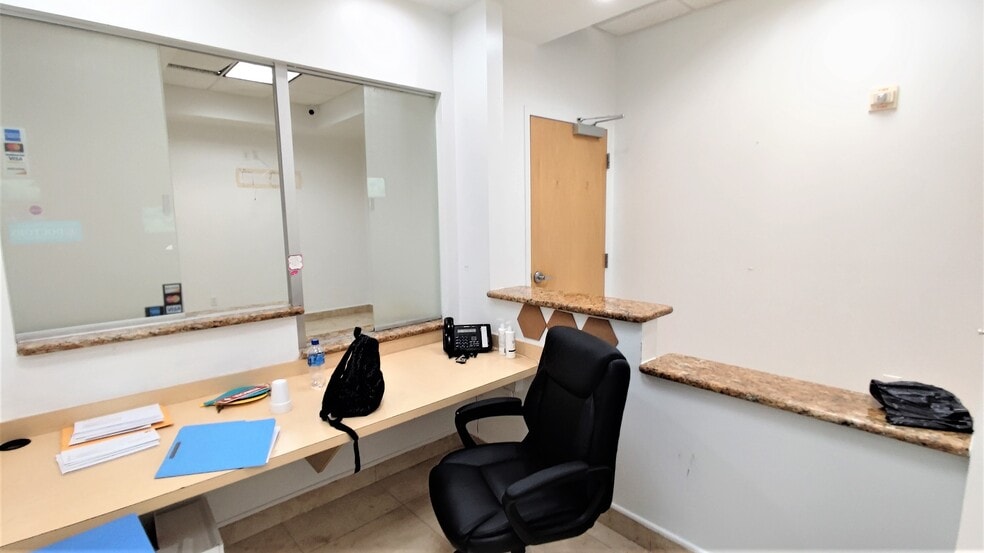 More Photos Of 925 NE 30th Ter, Homestead Medical For Lease