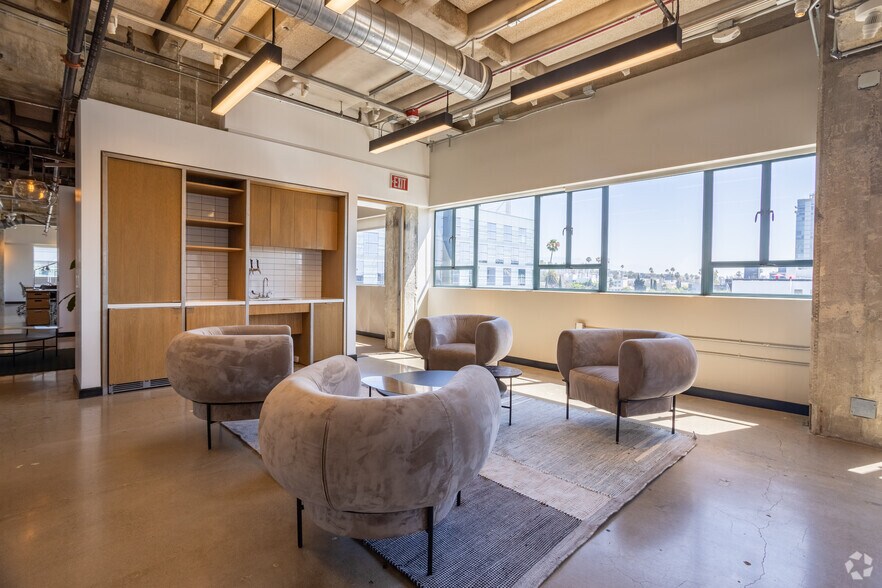 More Photos Of 6121 W Sunset Blvd, Los Angeles Office For Lease