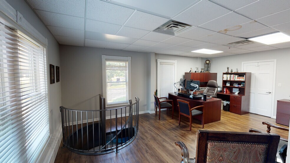 More Photos Of 100 E Seneca St, Manlius Office For Lease