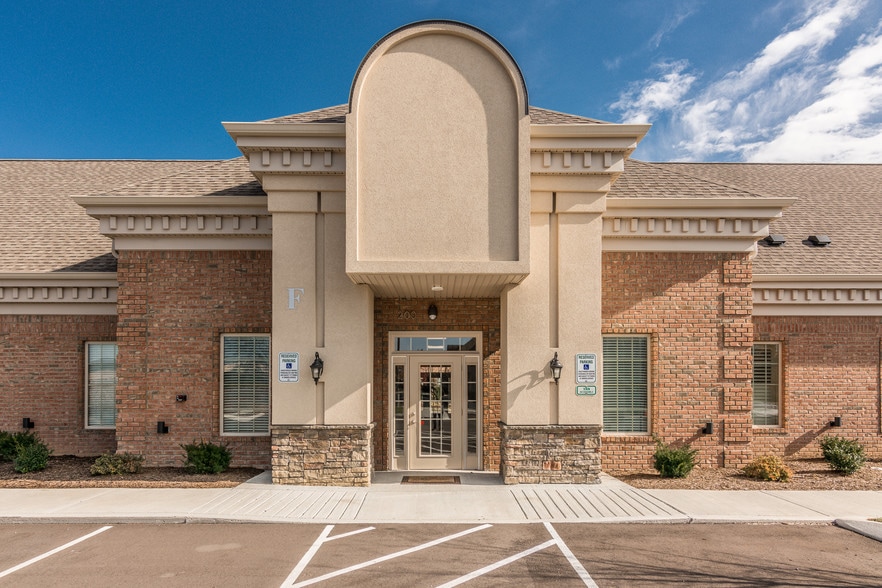 More Photos Of 111 Imperial Blvd, Hendersonville Office Residential For Lease