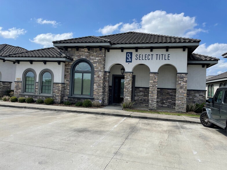 More Photos Of 8116 Spring Cypress Rd, Spring Office For Sale
