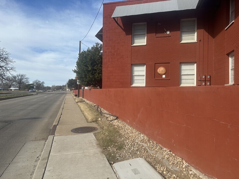 More Photos Of 1920 S Cheyenne Ave, Tulsa Apartments For Sale