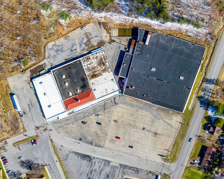 More Photos Of 313 Plank Rd, Somerset Unknown For Lease