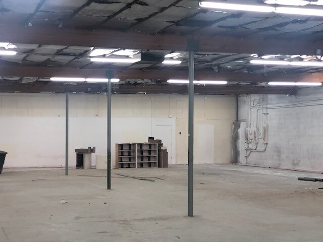 More Photos Of 3334 W McDowell Rd, Phoenix Warehouse For Lease