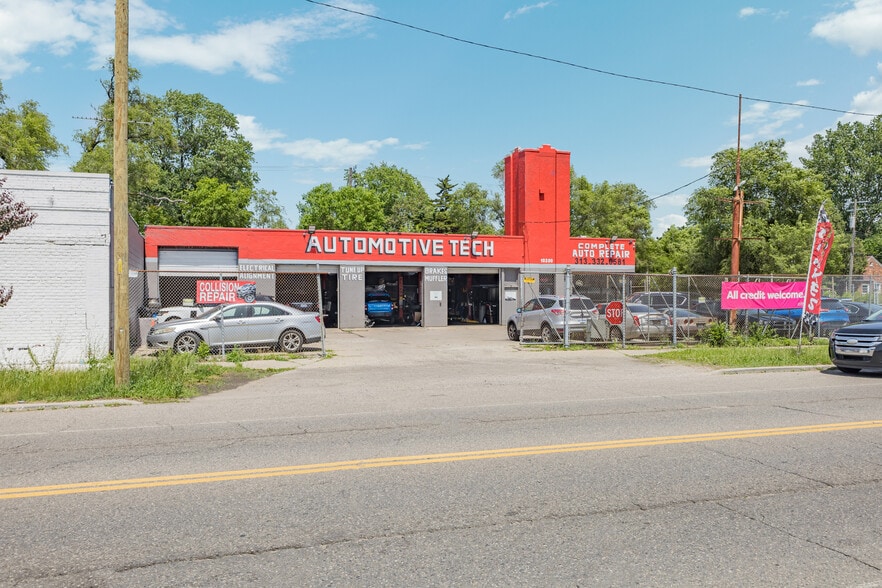 More Photos Of 10200 Whittier, Detroit Auto Repair For Lease