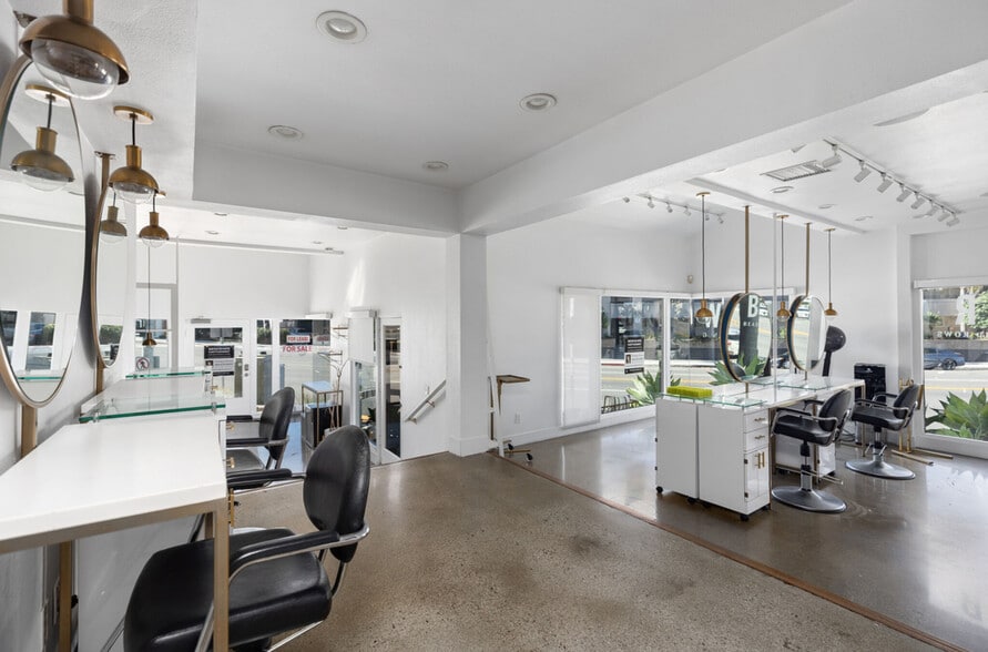 More Photos Of 1590 S Coast Hwy, Laguna Beach Storefront Retail Office For Sale