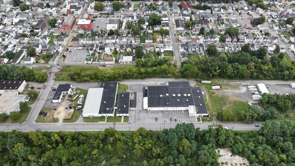 More Photos Of 125-155 Howard St, Phillipsburg Unknown For Lease