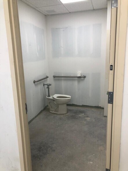 More Photos Of 730 64th St, Brooklyn Medical For Lease