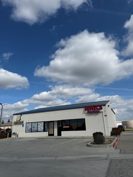 More Photos Of 3726 Coffee Rd, Bakersfield Freestanding For Lease