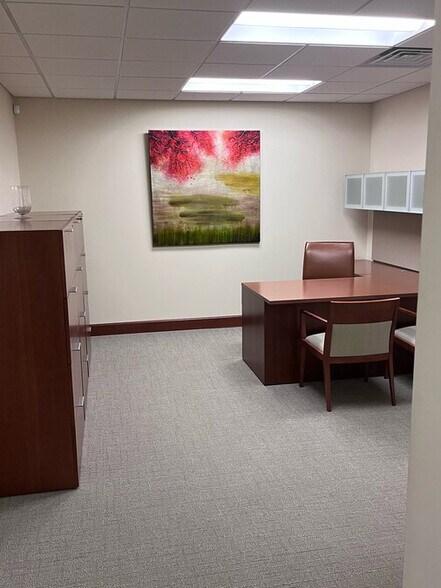 More Photos Of 3006 Mount Vernon Rd, Hurricane Office Residential For Sale