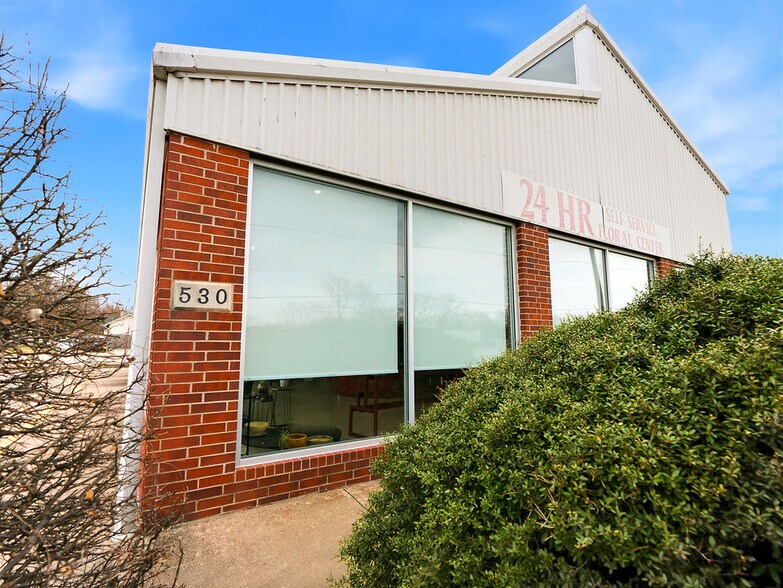 More Photos Of 530 N Mississippi Ave, Ada Freestanding For Sale