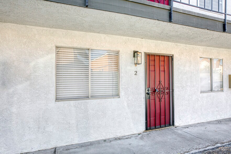 More Photos Of 317 S 9th St, Las Vegas Apartments For Sale